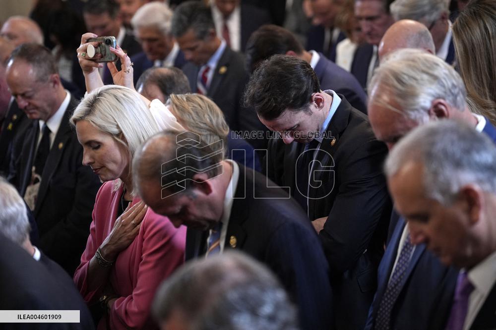 Donald Trump with Republics of Congress - Washington