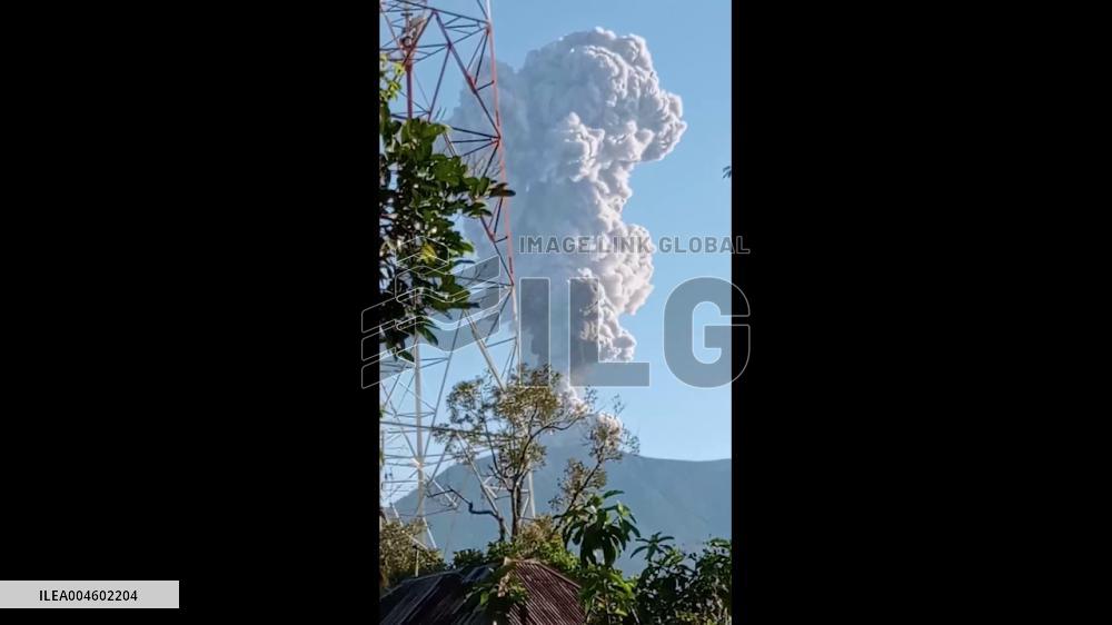 Indonesia: Mount Marapi Erupts, Ash Plume Reaches 1.6 Kilometers 3