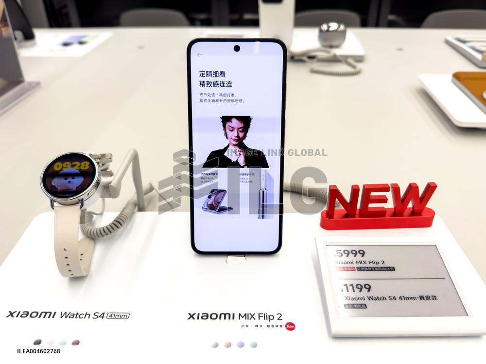 Foldable Phone XIAOMI MIX Flip 2