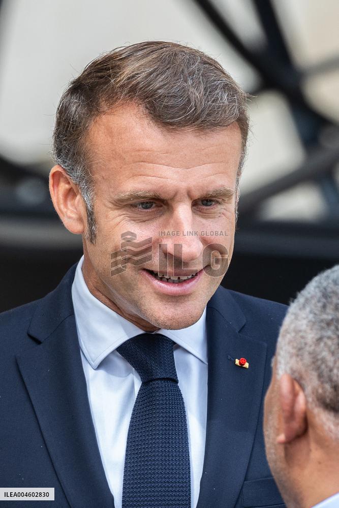 Jotham Napat Received At Elysee - Paris NB