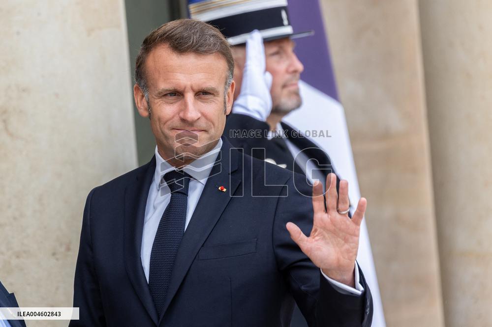 Jotham Napat Received At Elysee - Paris NB