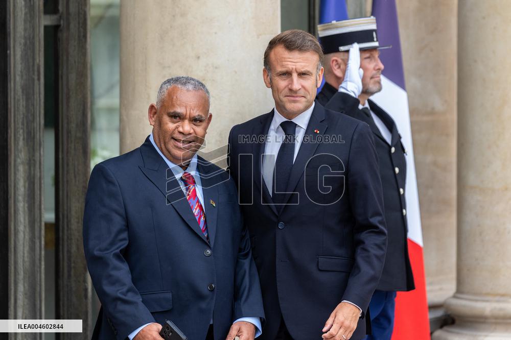 Jotham Napat Received At Elysee - Paris NB
