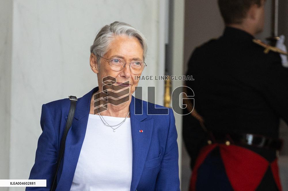 Weekly Cabinet Meeting - Paris NB