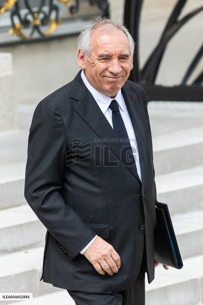 Weekly Cabinet Meeting - Paris NB