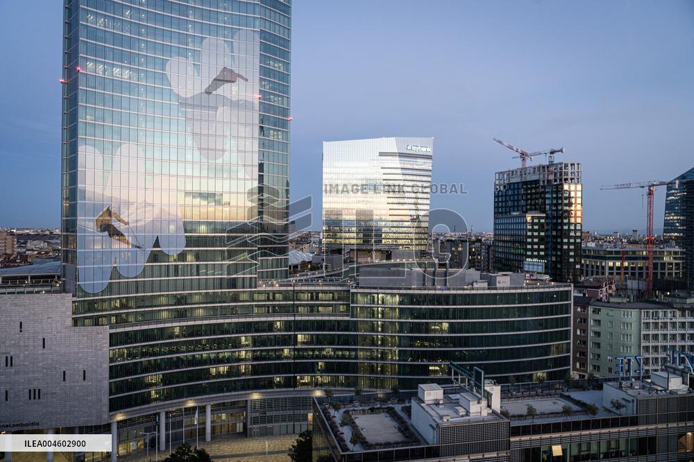 Panoramic Views of Milan's Porta Nuova District - Italy