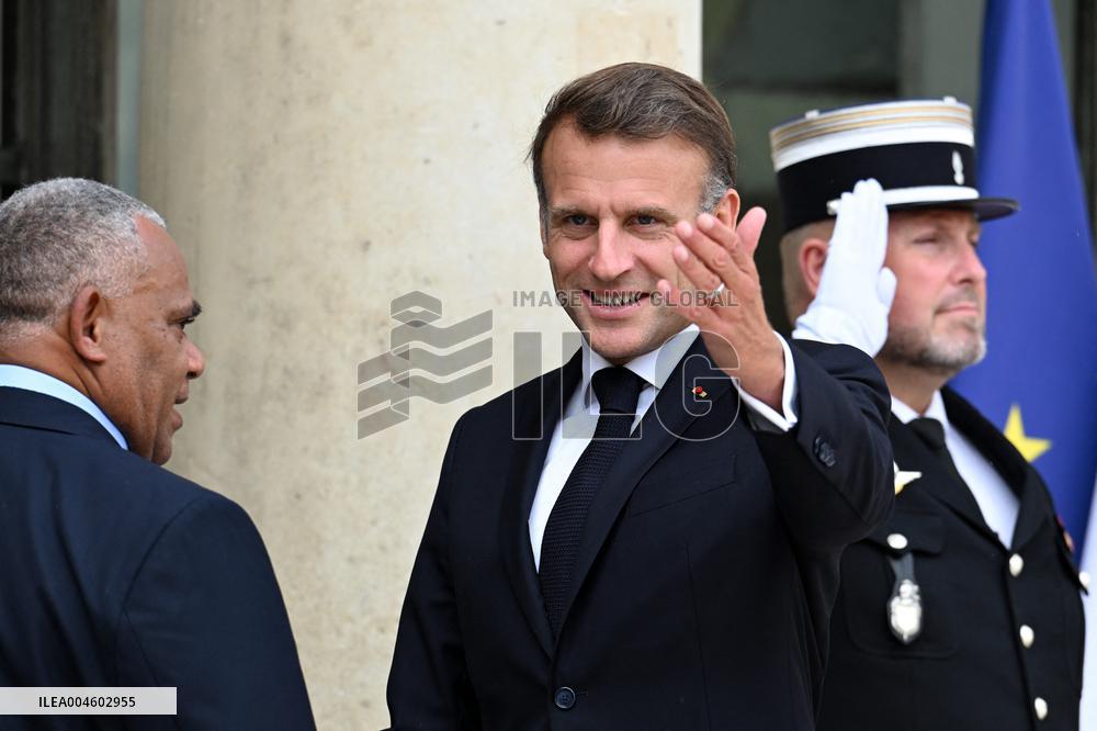 Jotham Napat Received At Elysee - Paris