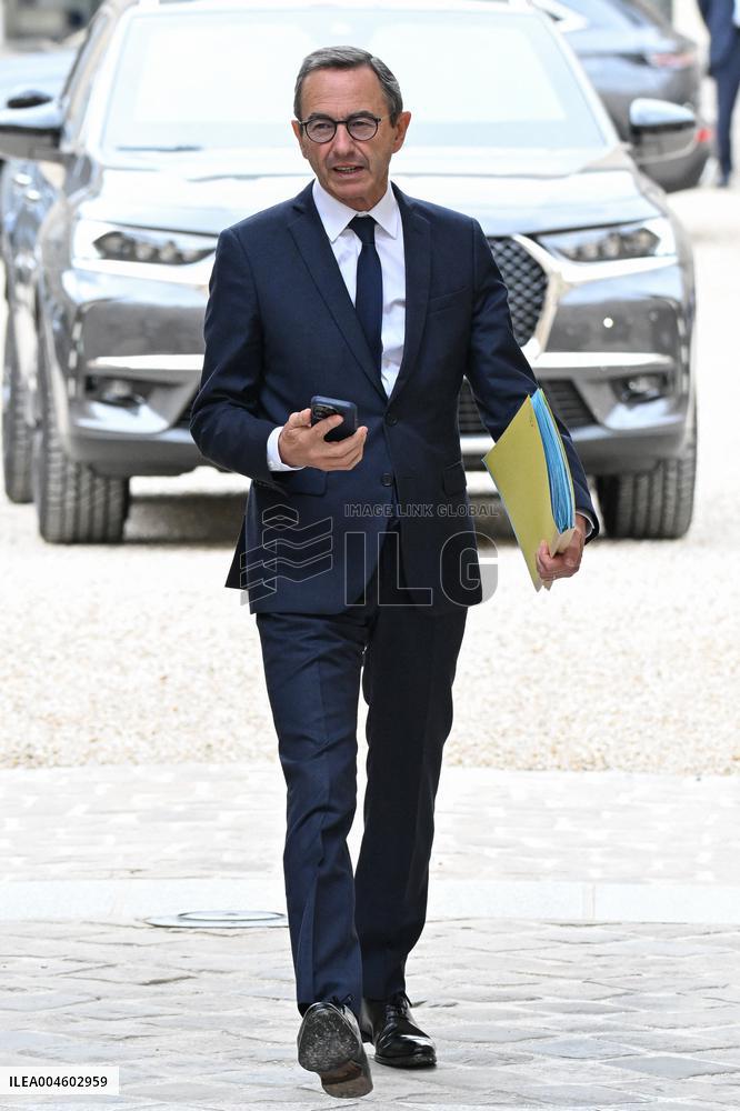 Cabinet Meeting Concludes at Elysee Palace - Paris