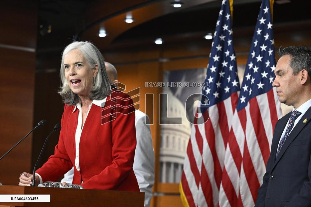 US House Democratic Leadership Press Conference