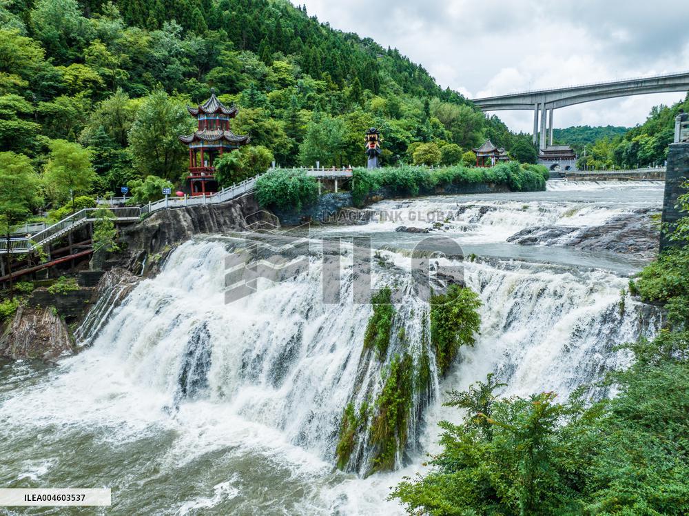 Xiangshuitan Waterfall
