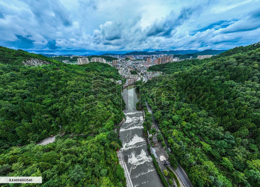 Xiangshuitan Waterfall
