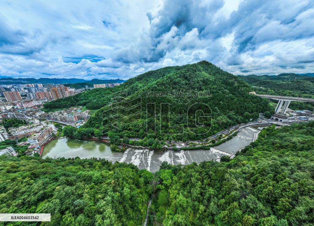 Xiangshuitan Waterfall
