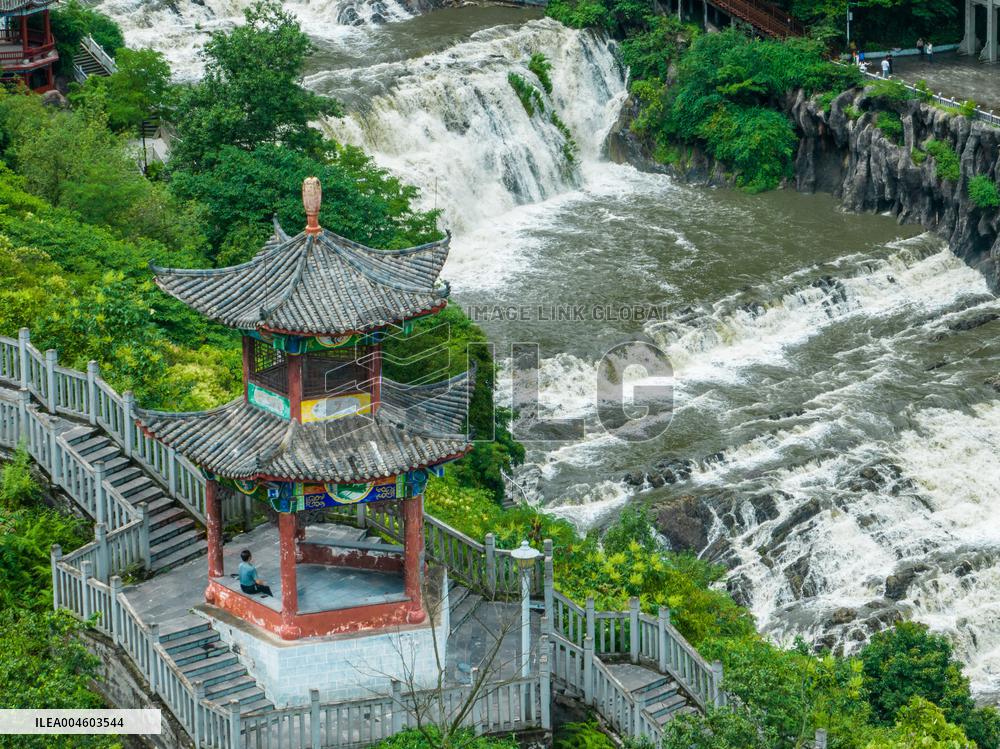 Xiangshuitan Waterfall