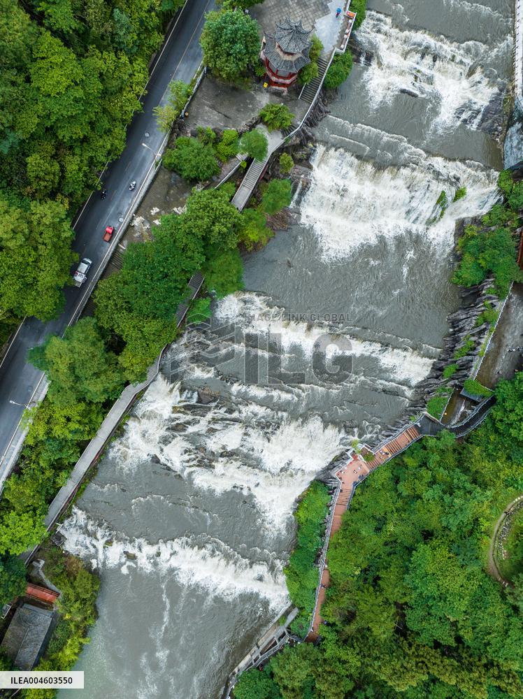 Xiangshuitan Waterfall