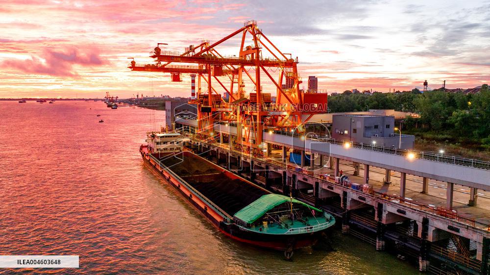 Power Grid Peak Load in summer