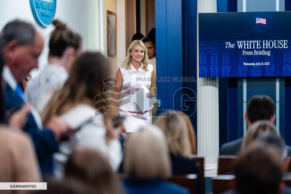 Karoline Leavitt Addresses Press - DC