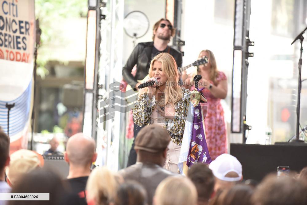 Jessica Simpson Performs At Today Show - NYC