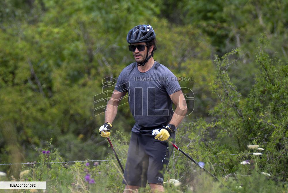 CARL PHILIP ROLLER SKIS