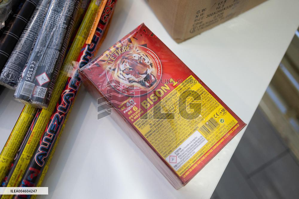 Bruno Retailleau visits the 20th Arrondissement Police Station - Paris