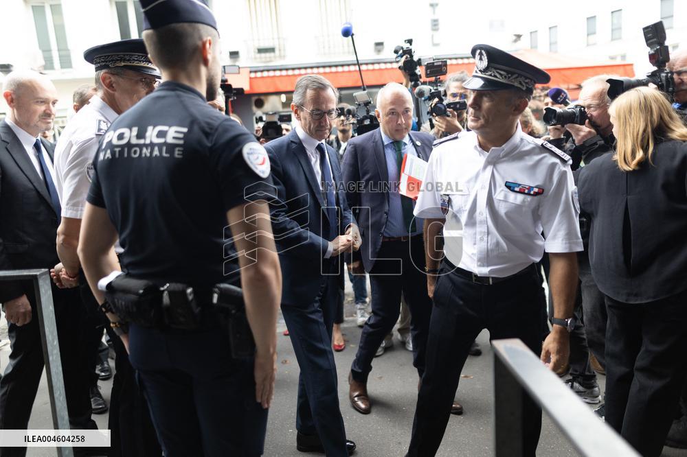 Bruno Retailleau visits the 20th Arrondissement Police Station - Paris