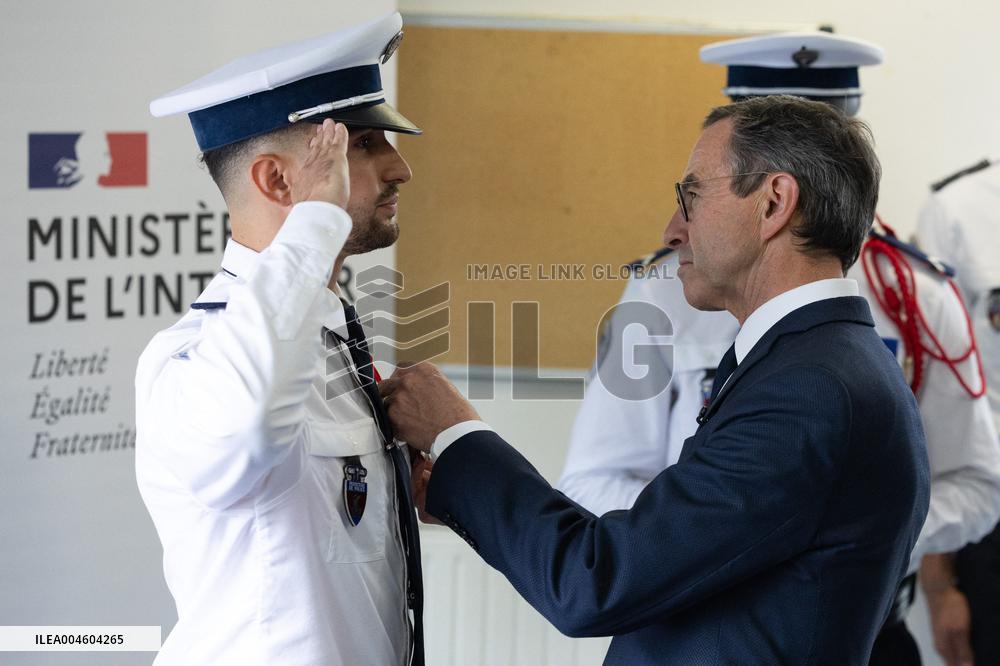 Bruno Retailleau visits the 20th Arrondissement Police Station - Paris