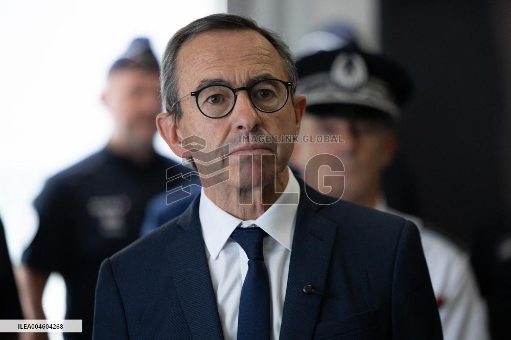 Bruno Retailleau visits the 20th Arrondissement Police Station - Paris