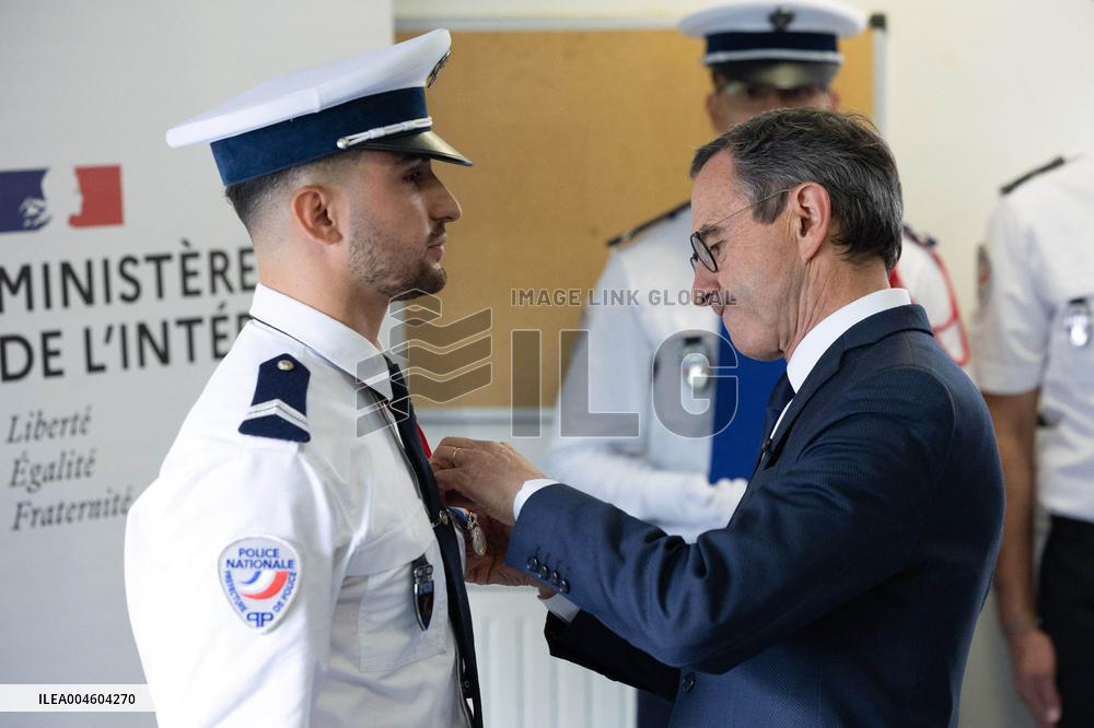 Bruno Retailleau visits the 20th Arrondissement Police Station - Paris