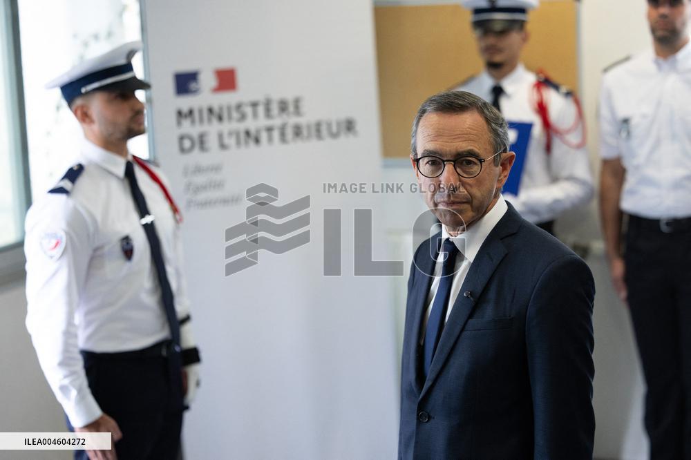 Bruno Retailleau visits the 20th Arrondissement Police Station - Paris