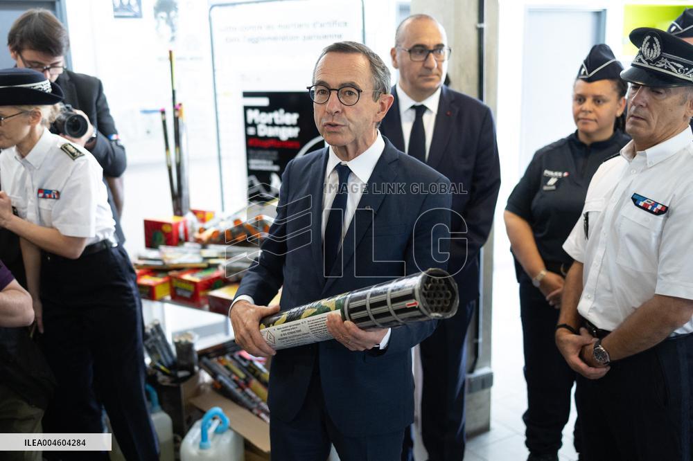 Bruno Retailleau visits the 20th Arrondissement Police Station - Paris