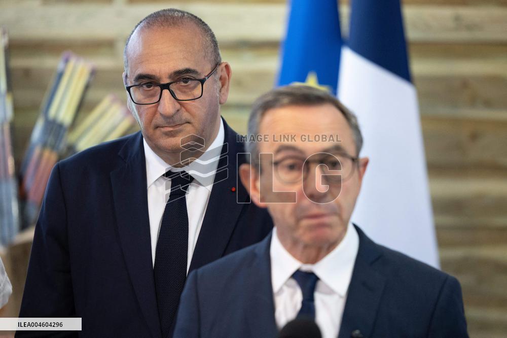 Bruno Retailleau visits the 20th Arrondissement Police Station - Paris