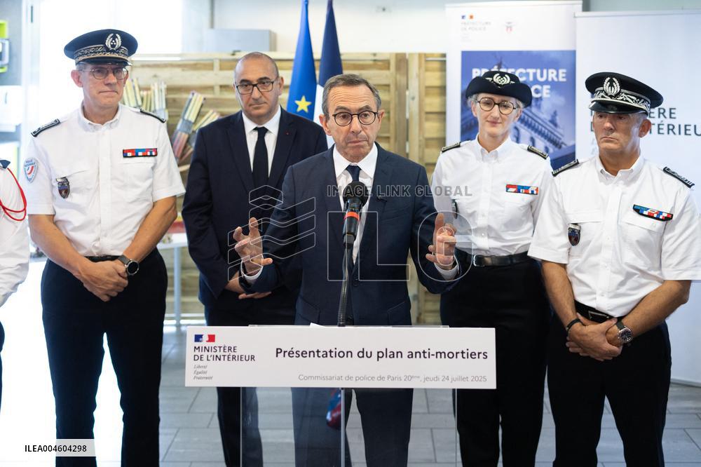 Bruno Retailleau visits the 20th Arrondissement Police Station - Paris