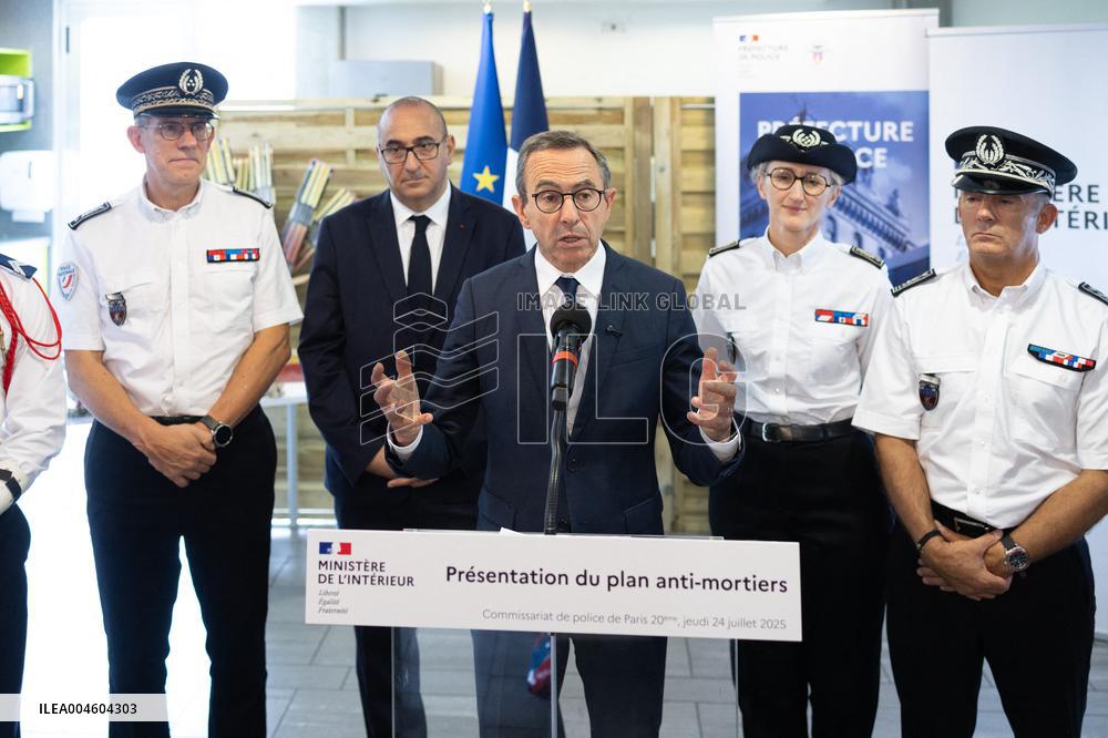 Bruno Retailleau visits the 20th Arrondissement Police Station - Paris