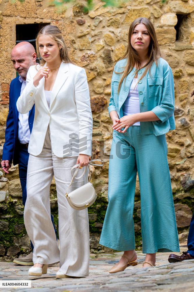 Princess Leonor And Infanta Sofia Working Visit - Sant Marti Vell