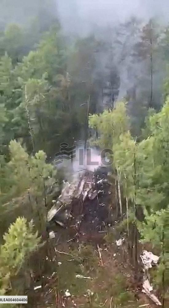 Debris of Missing Russian Passenger Plane Found No Survivors - Tynda