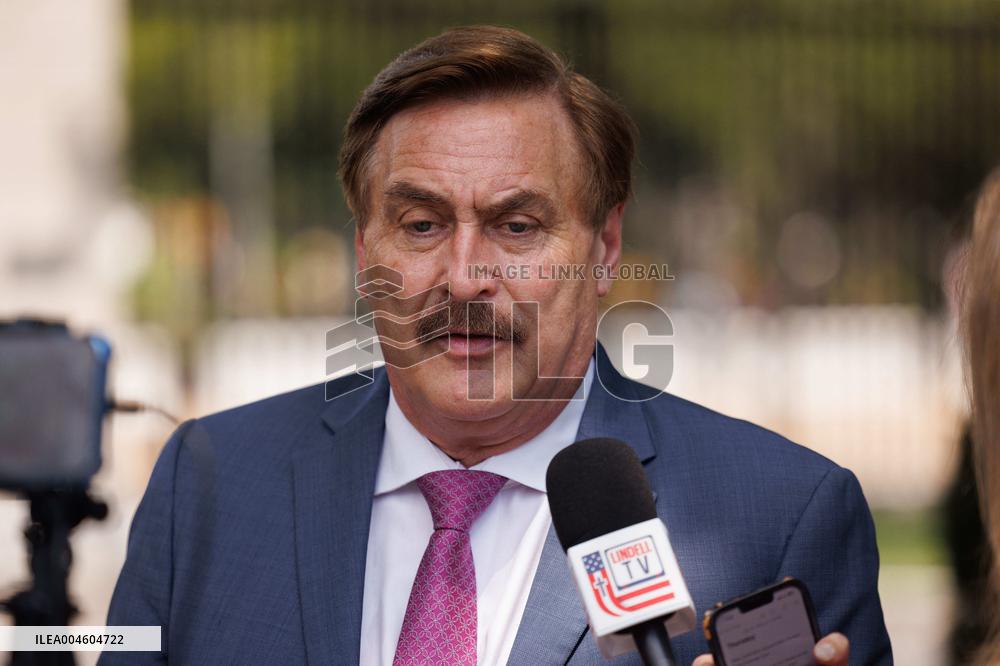 Mike Lindell outside White House