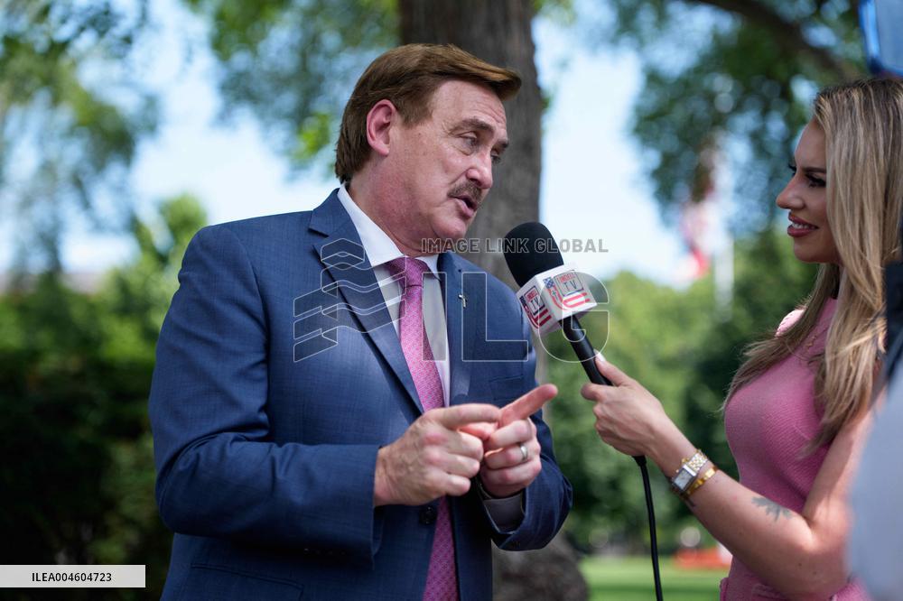 Mike Lindell outside White House