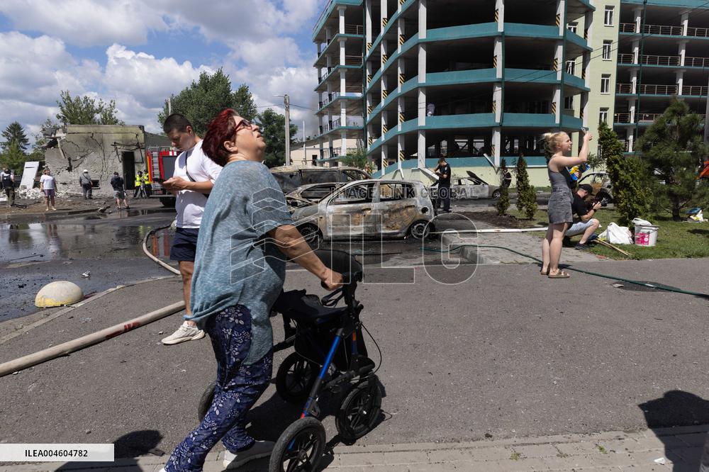 Russian Airstrikes Hit Kharkiv 37 Victims Reported - Ukraine