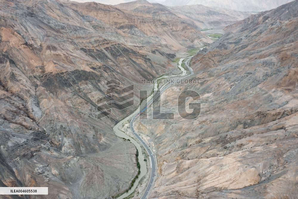 Scenic Views of the Karakoram Highway in Xinjiang - China