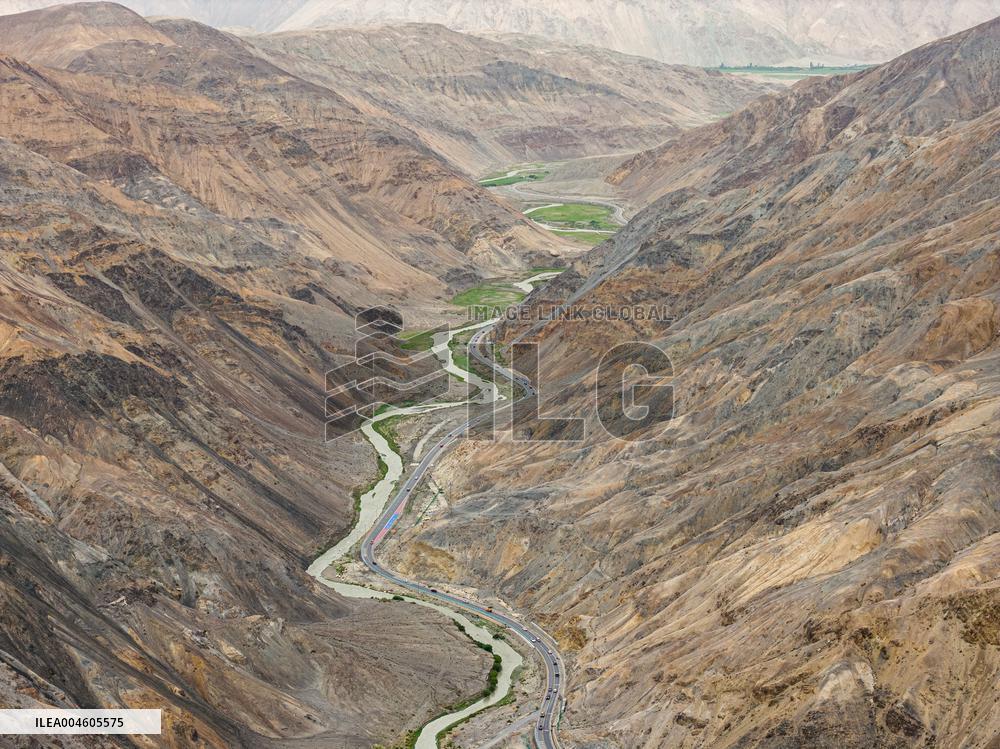 Stunning Views Along the Karakoram Highway in Xinjiang - China