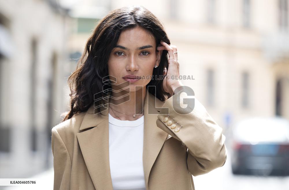 KELLY GALE