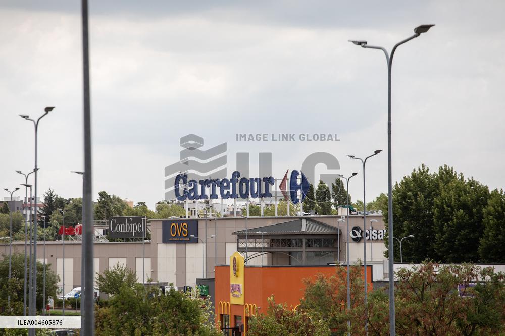 NewPrinces Acquires Carrefour Italia For 1 Billion Euros - Italy