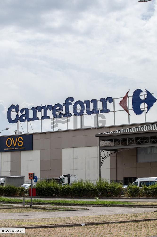 NewPrinces Acquires Carrefour Italia For 1 Billion Euros - Italy
