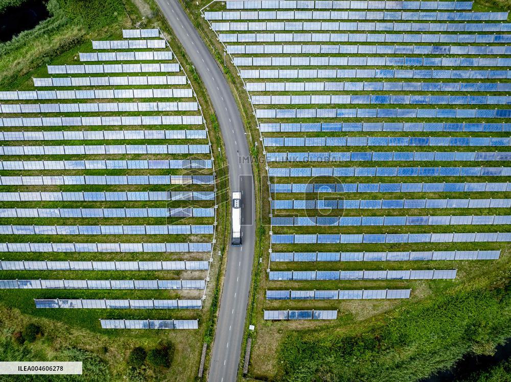 Solar Park With Energy To Power 80,000 Households - Netherlands