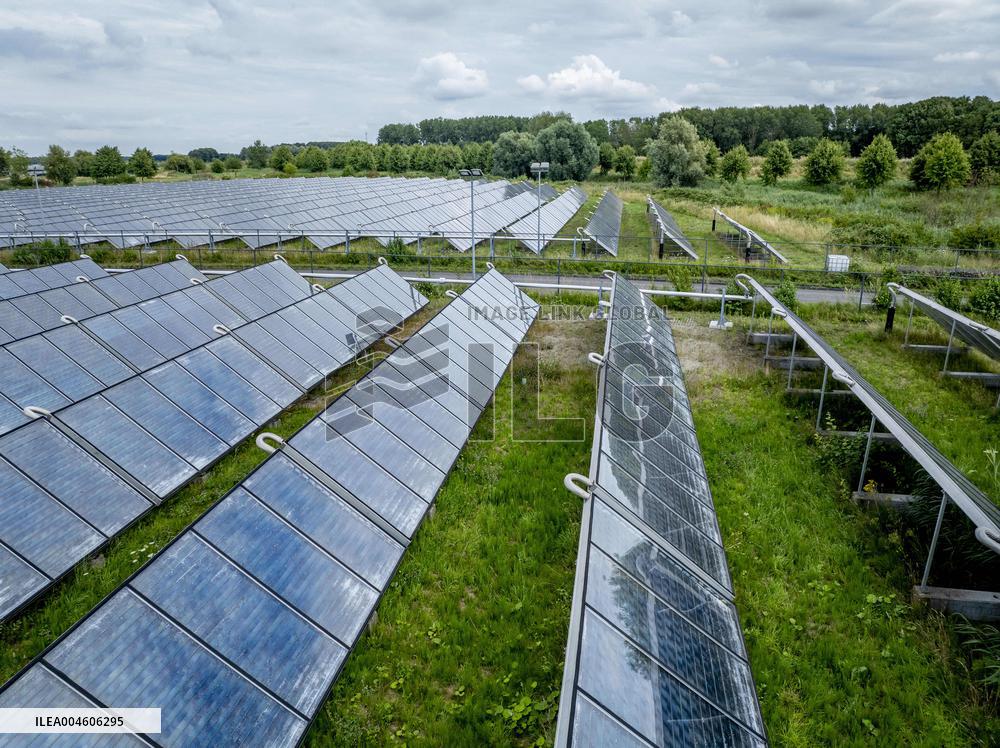 Solar Park With Energy To Power 80,000 Households - Netherlands