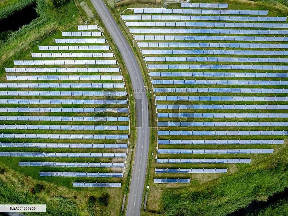 Solar Park With Energy To Power 80,000 Households - Netherlands