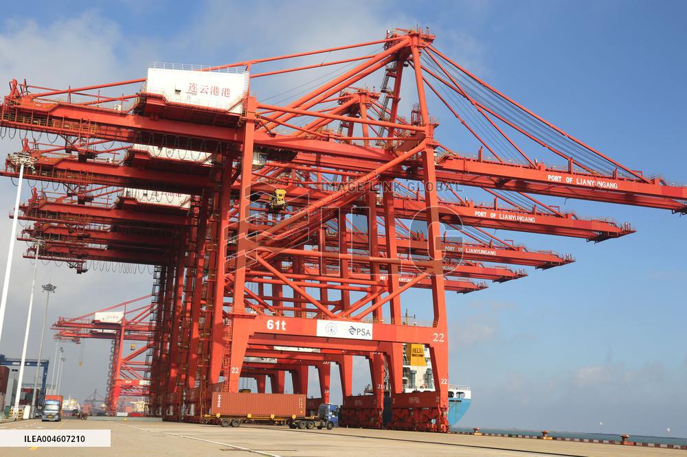 Chinese Ports Cargo Throughput Increased