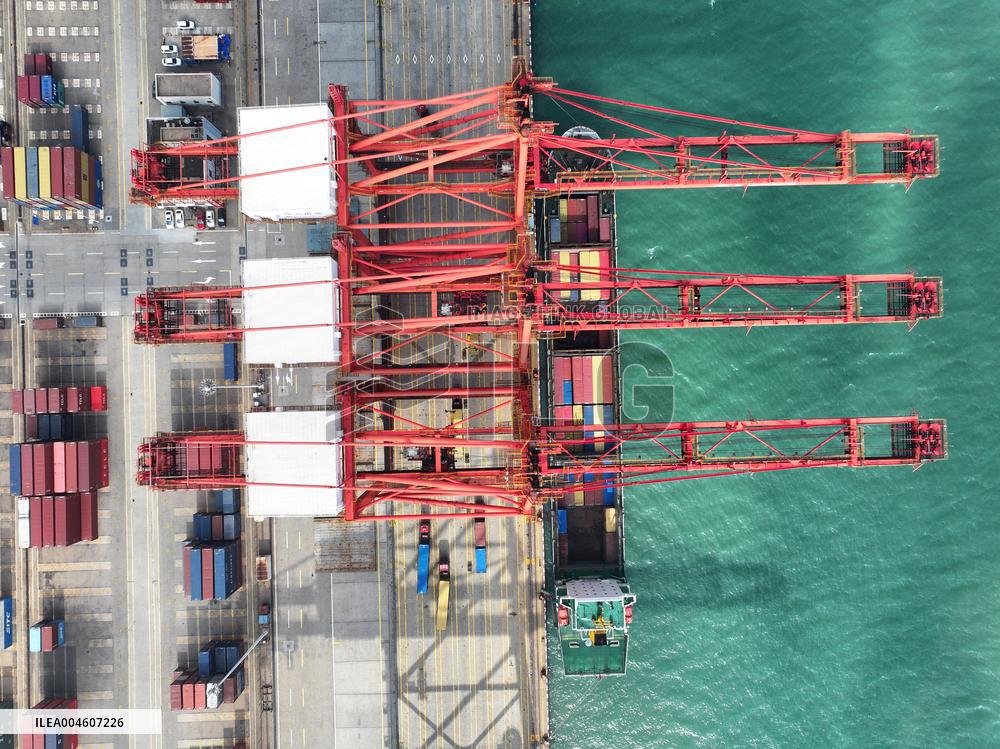 Chinese Ports Cargo Throughput Increased