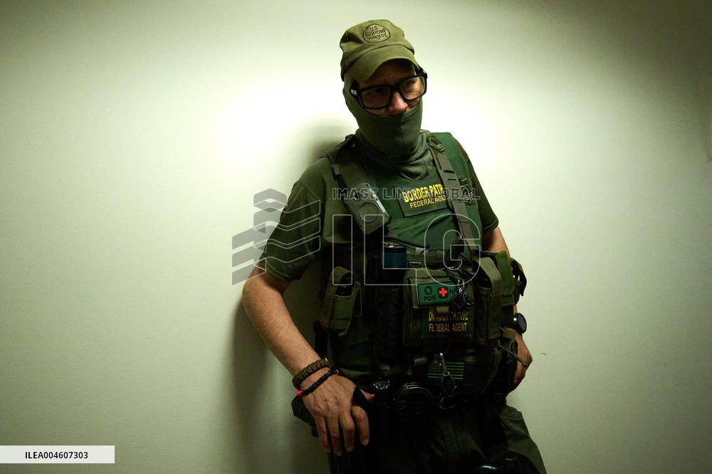 ICE Detains Immigrants in New York Court House - USA