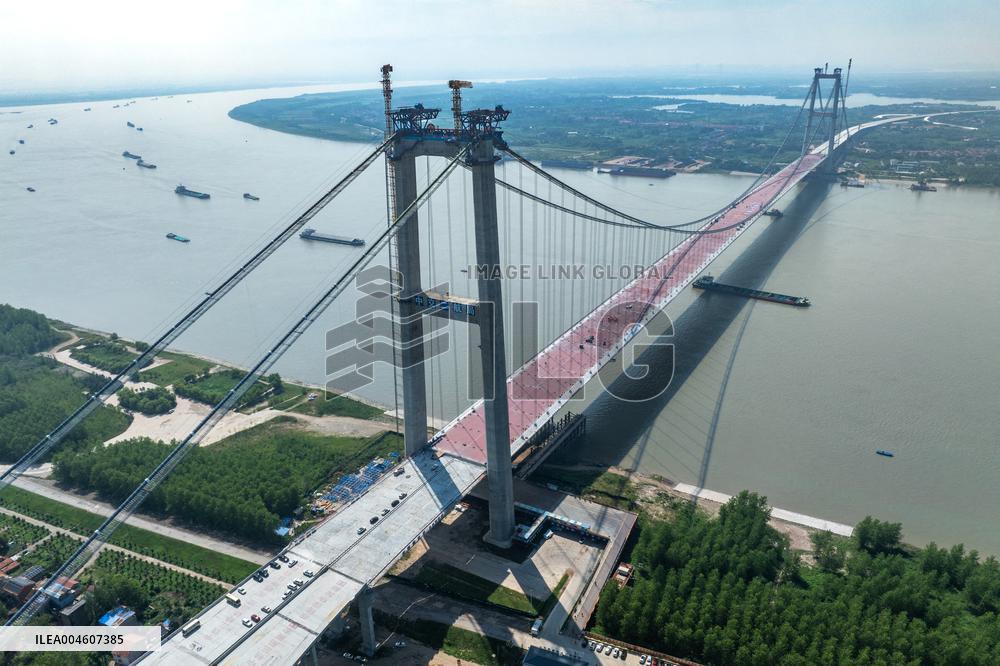 Shuangliu Yangtze River Bridge after closure - Wuhan