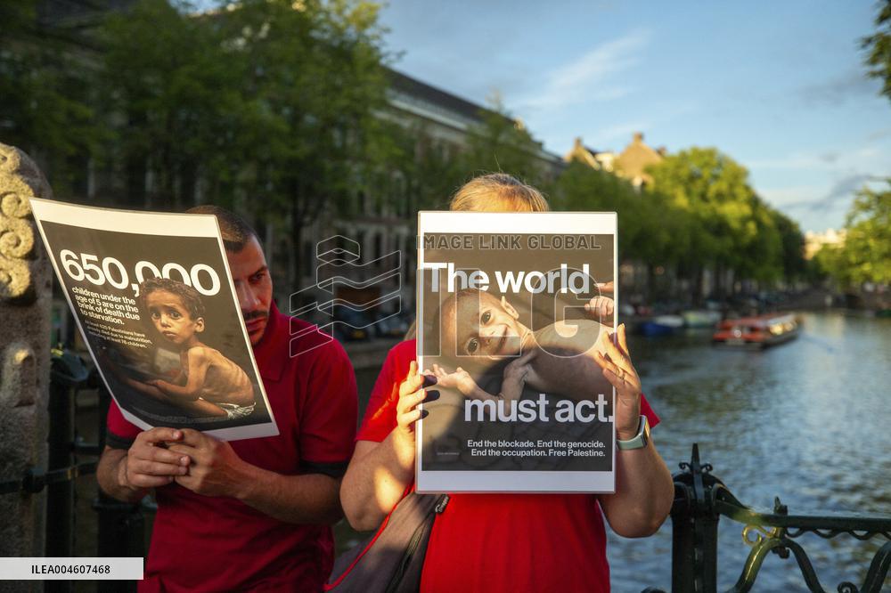 Thousands Occupy Central Amsterdam in Support of Gaza