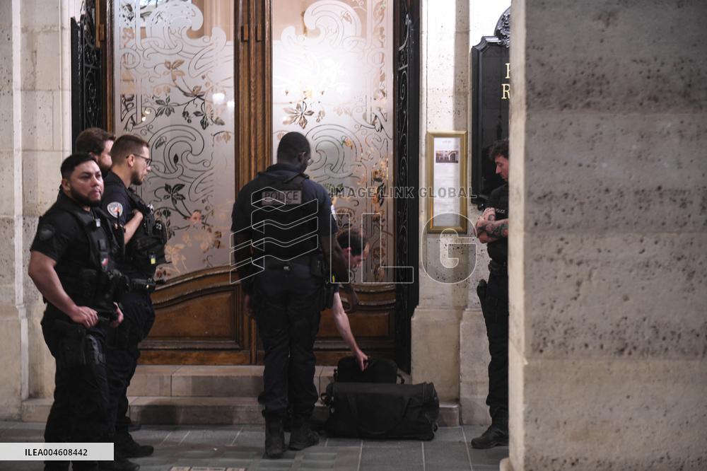 "Stop genocide in Gaza" onto the Paris 2024 Olympic cauldron - Activist arrested - Paris